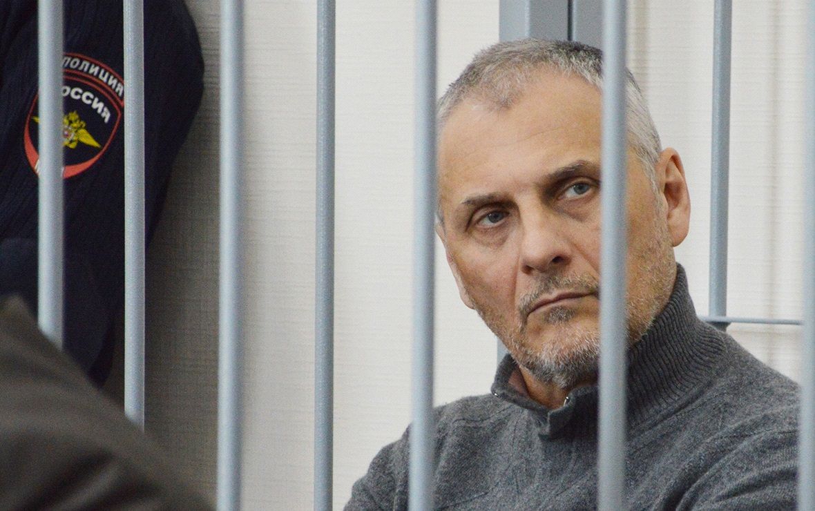 Резником "по живому": кто против изъятия средств коррупционеров? Резником "по живому": кто против изъятия средств коррупционеров?