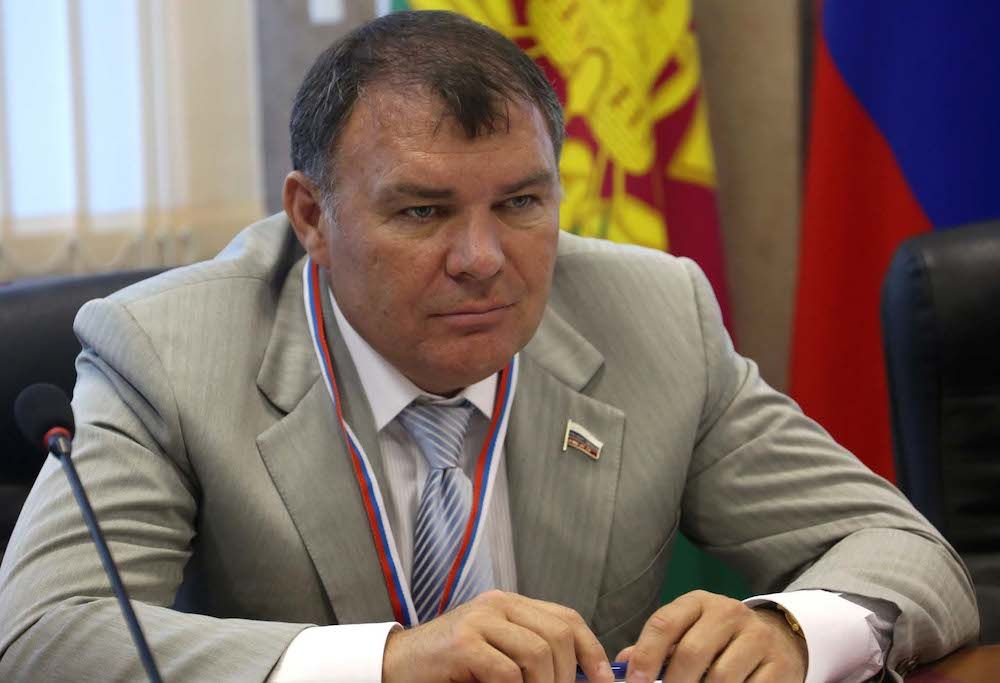 He does not want to be a "radish": Oleg Makarevich took up "denunciations" from the snuff box He does not want to be a "radish": Oleg Makarevich took up "denunciations" from the snuff box