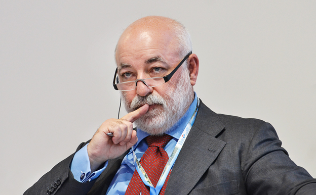 Polonsky ascended from Vekselberg Polonsky ascended from Vekselberg