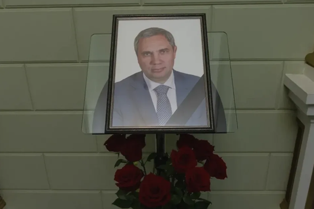 Petrov's legacy "comes out" Tsoi Petrov's legacy "comes out" Tsoi