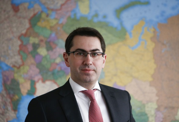 Insight between Gutseriev and Khotimsky Insight between Gutseriev and Khotimsky