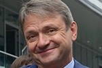 Ткачёв "погулял" за счёт Дерипаски