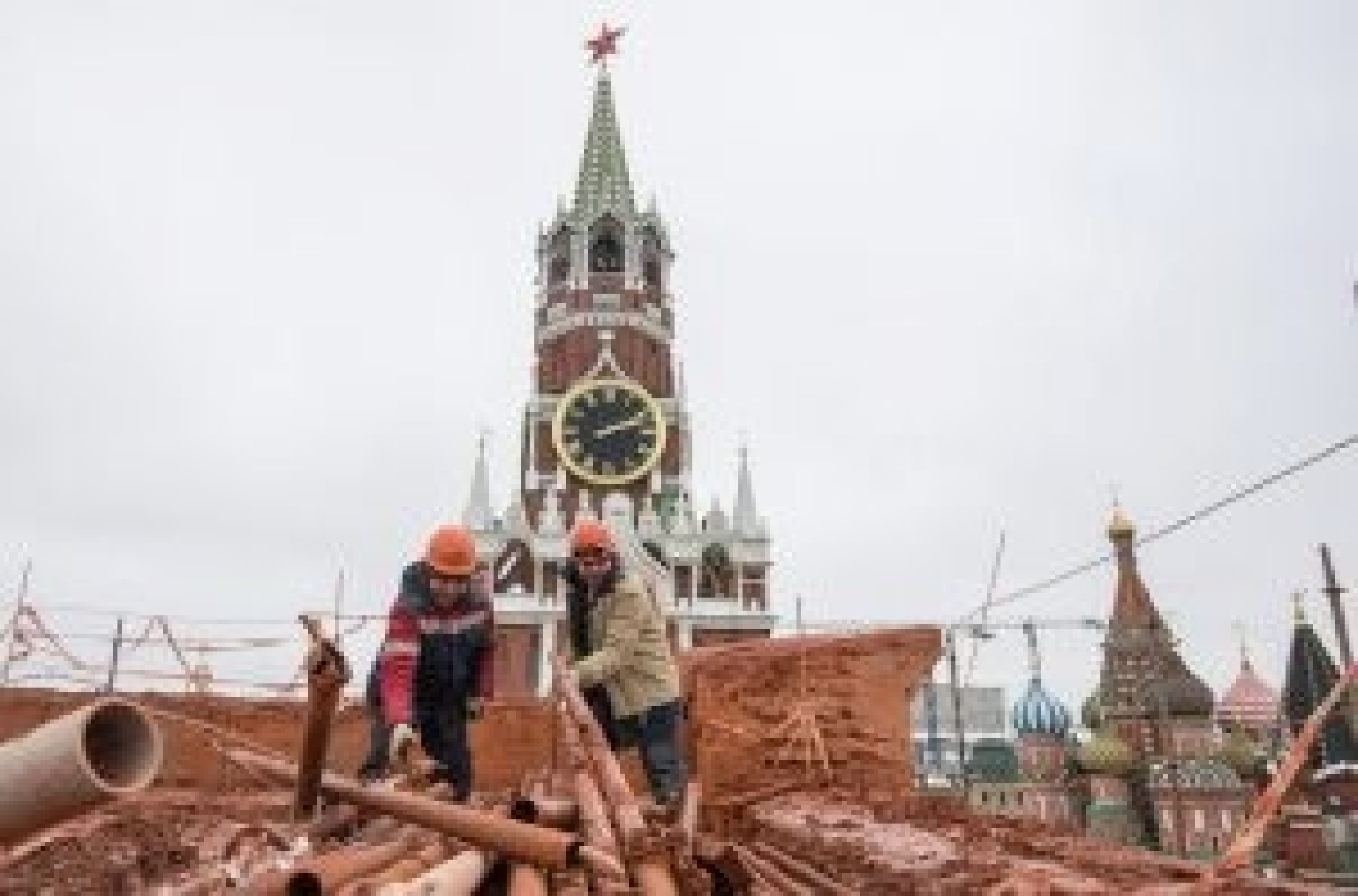 "Окно" в Кремль