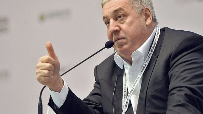 Кто стоит за Гуцериевым?