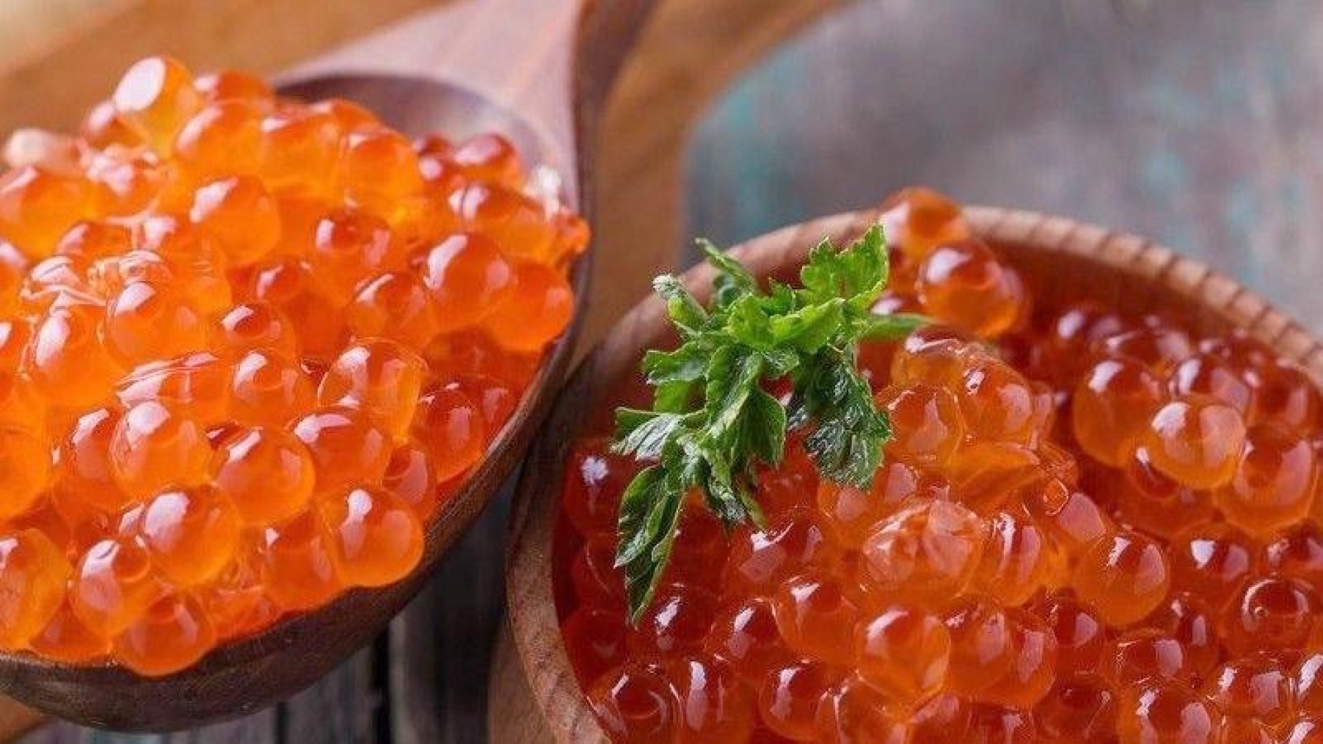 Красная икра станет еще дороже