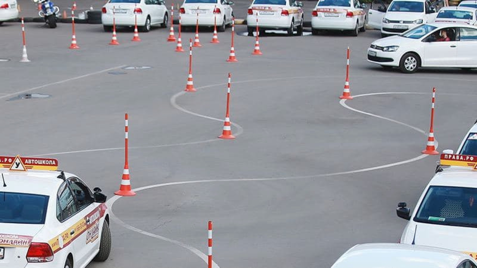 С 1 апреля меняются правила сдачи экзамена на права