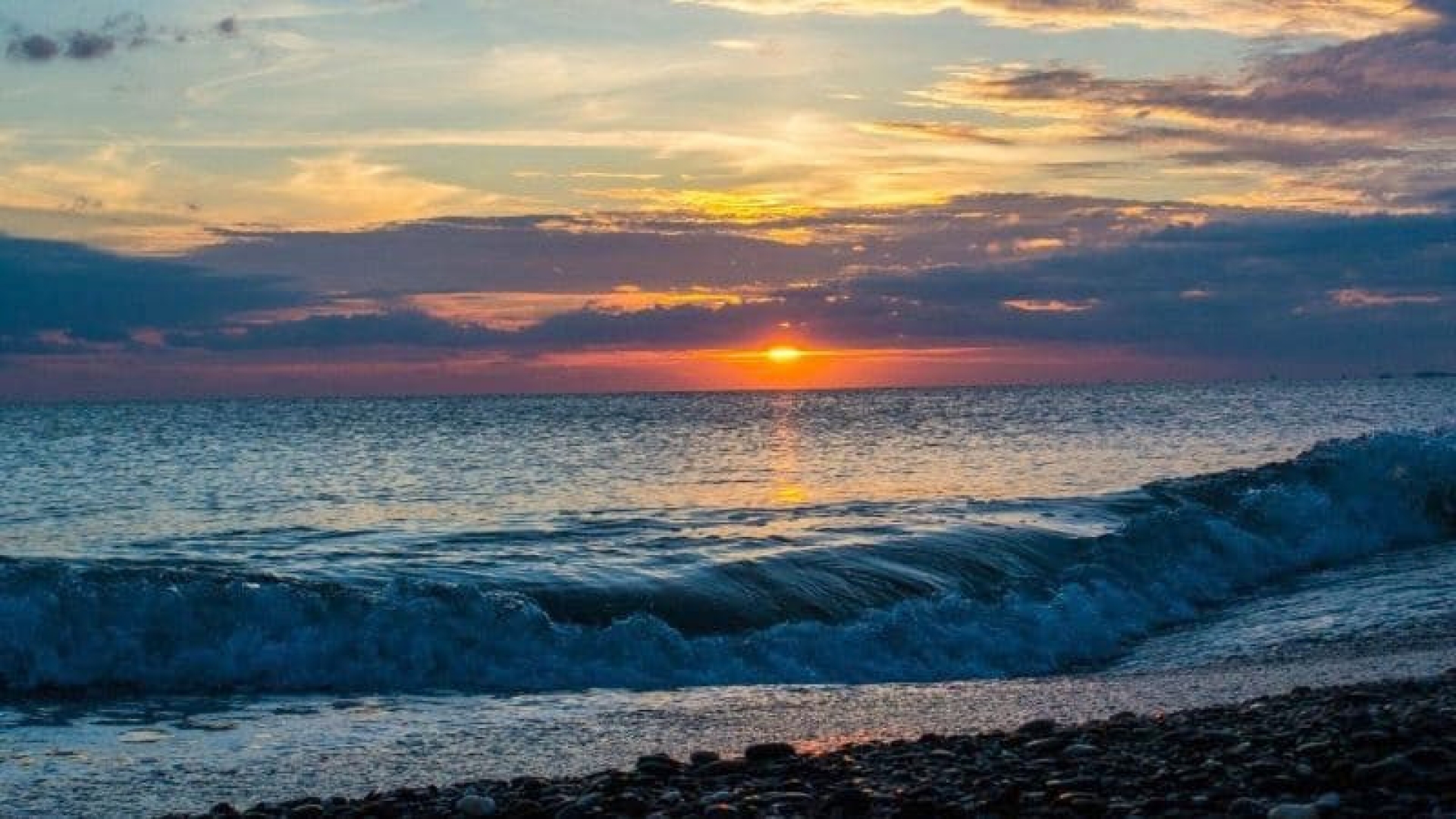 РФ ввела ограничения на полеты над Черным морем