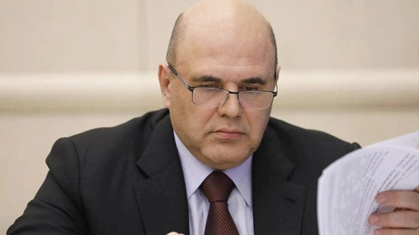 Мишустин поручил разобраться с подделкой справок о прививках