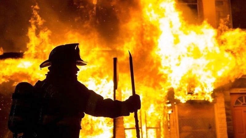 МЧС хочет обязать устанавливать противопожарную защиту электросети