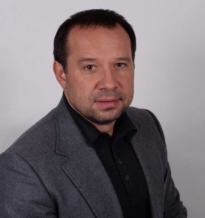 У входа в исподнюю: как Мазараки "подбирают" рынок У входа в исподнюю: как Мазараки "подбирают" рынок