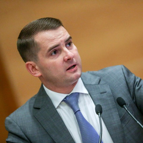 Молчание - золото: "разговорчивый" Делягин "подрежет крылья" Нилову? Молчание - золото: "разговорчивый" Делягин "подрежет крылья" Нилову?