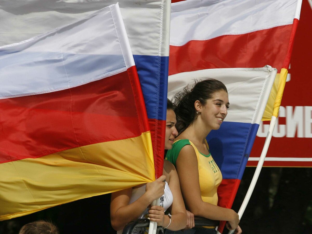 Course on Russia: South Ossetia will not miss a historical chance? Course on Russia: South Ossetia will not miss a historical chance?