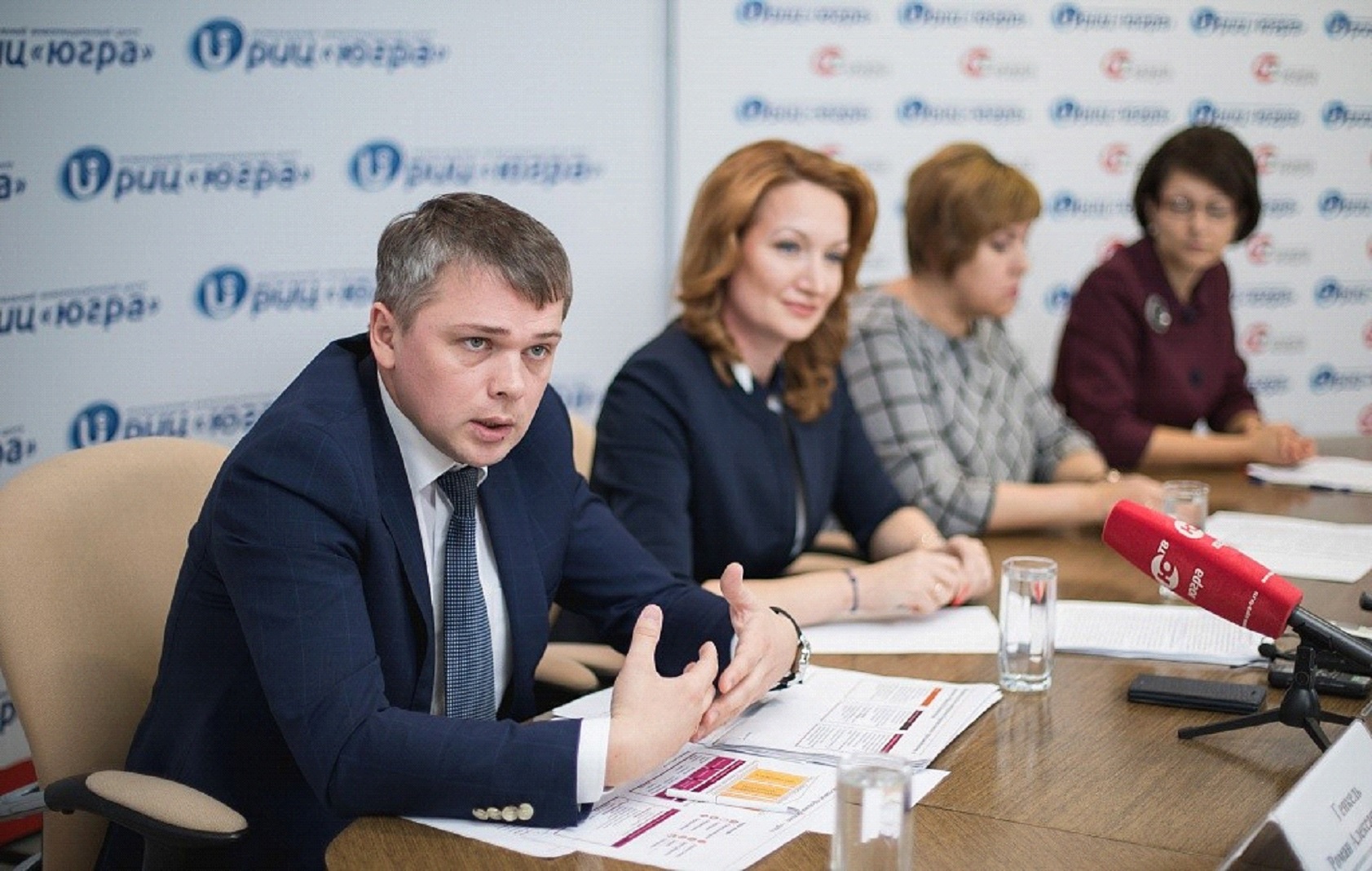 Зовите экзорциста: вице-губернатор Югры "развивает" экономику с помощью высших сил? Зовите экзорциста: вице-губернатор Югры "развивает" экономику с помощью высших сил?