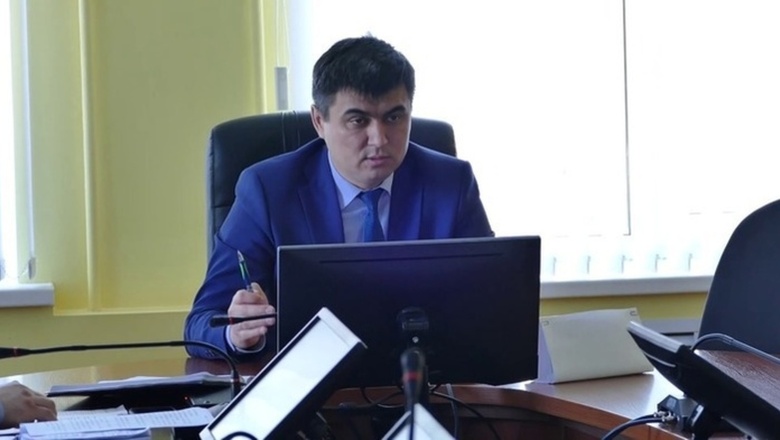 "Тасуя колоду": Хабиров приблизил чиновников, которые раздражают население? "Тасуя колоду": Хабиров приблизил чиновников, которые раздражают население?