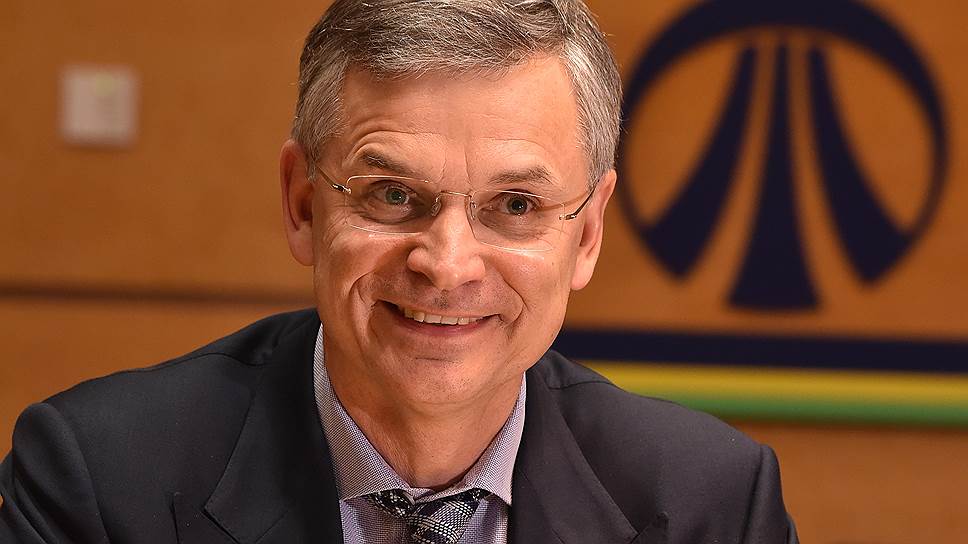 "Уралсиб" прикроет: где заканчивается и бизнес и начинается политика "Уралсиб" прикроет: где заканчивается и бизнес и начинается политика