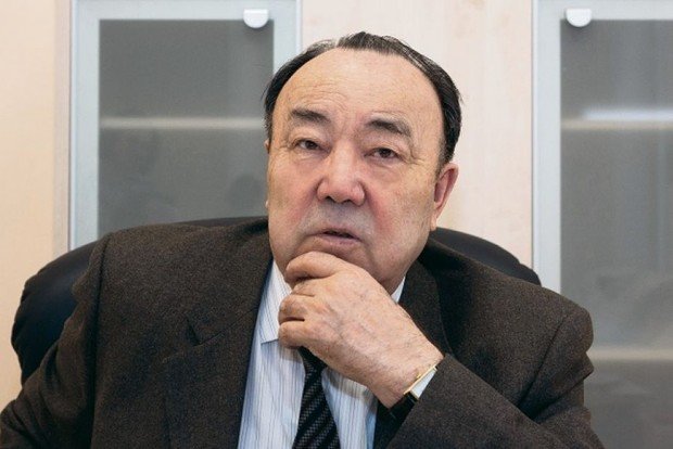 "Уралсиб" прикроет: где заканчивается и бизнес и начинается политика "Уралсиб" прикроет: где заканчивается и бизнес и начинается политика