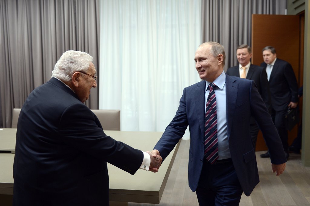 Chastise Kissinger: Ukrainian pseudo-elite will not survive without confrontation with Russia Chastise Kissinger: Ukrainian pseudo-elite will not survive without confrontation with Russia