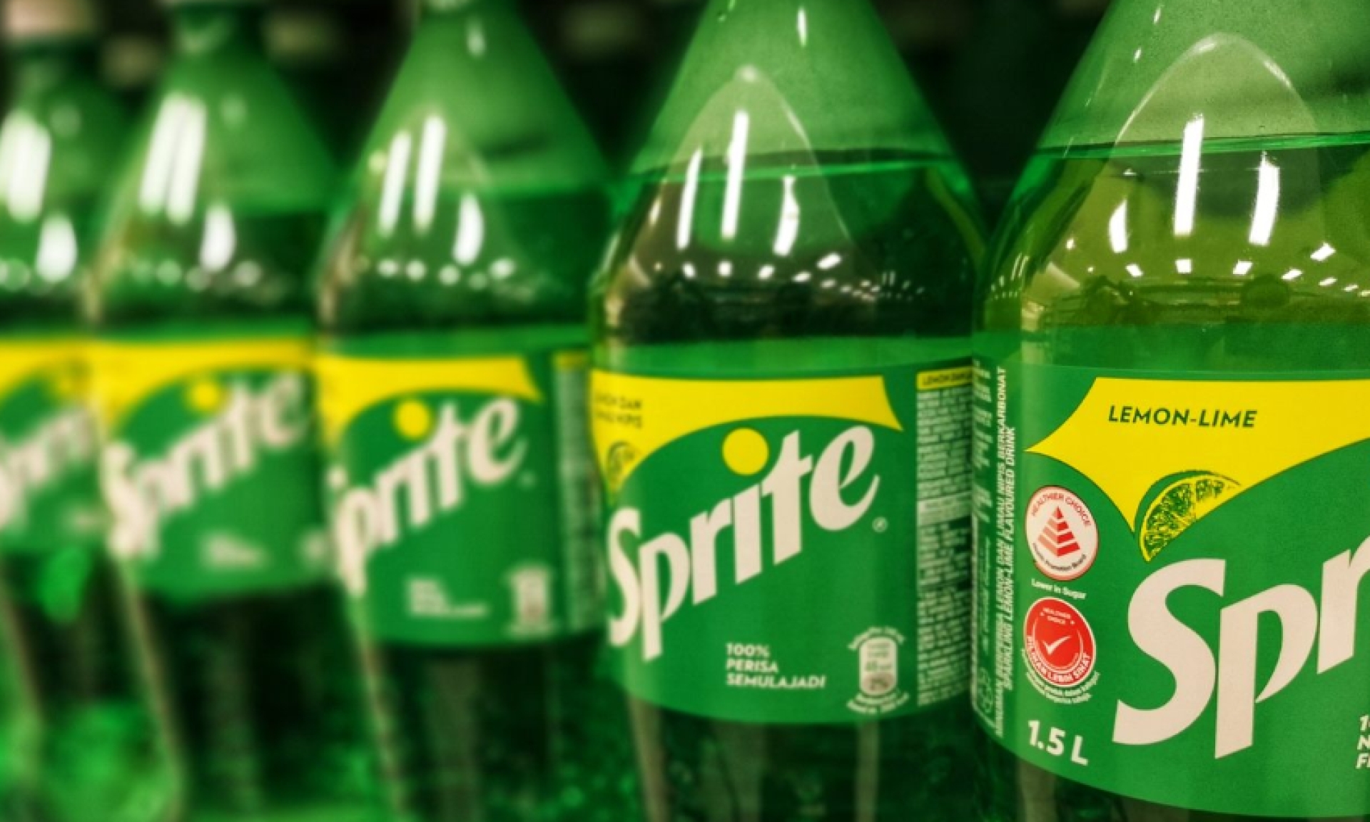 Напитки Sprite больше не будут продавать в зеленых бутылках