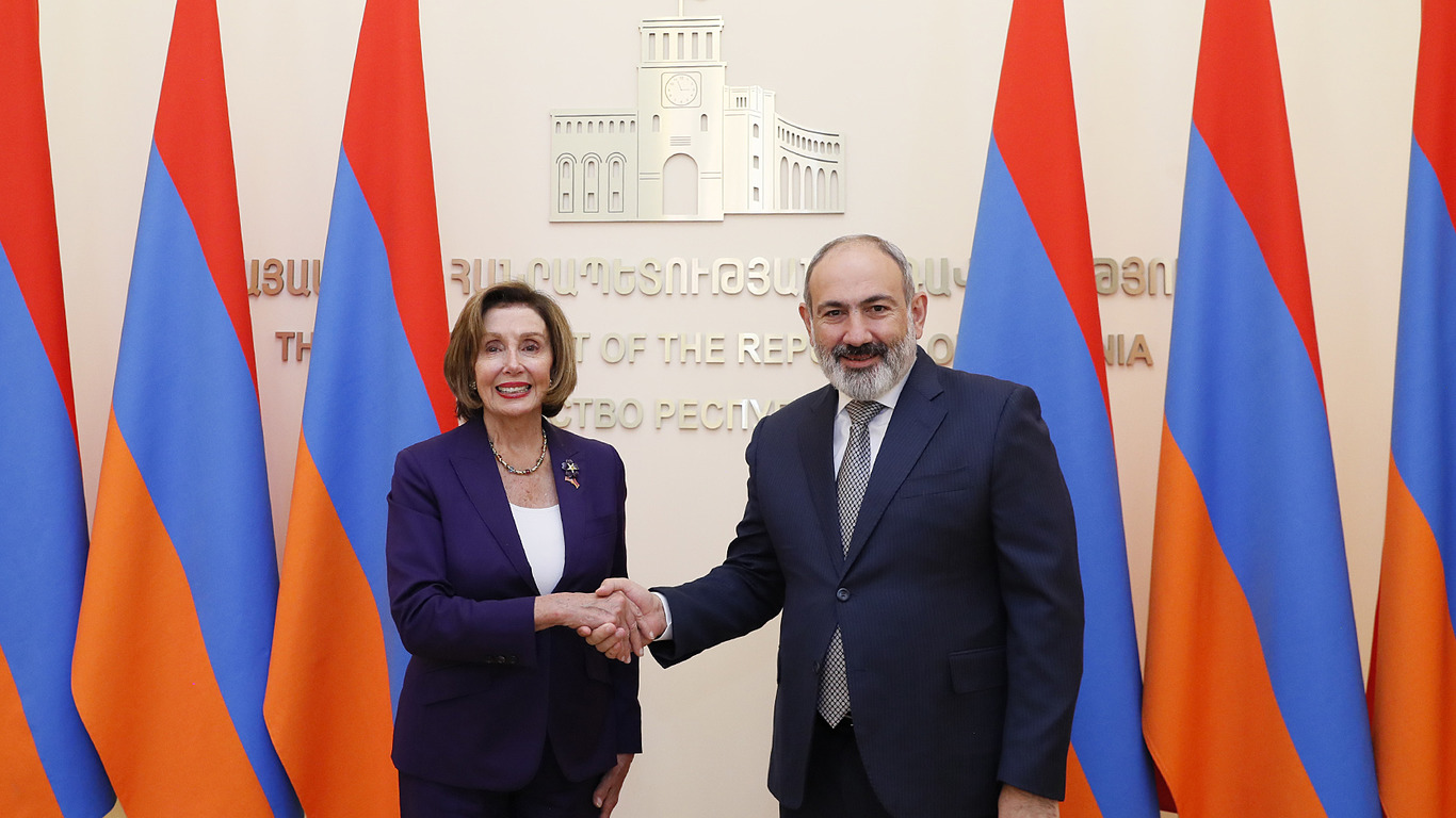 Pelosi's charms embarrassed Pashinyan Pelosi's charms embarrassed Pashinyan