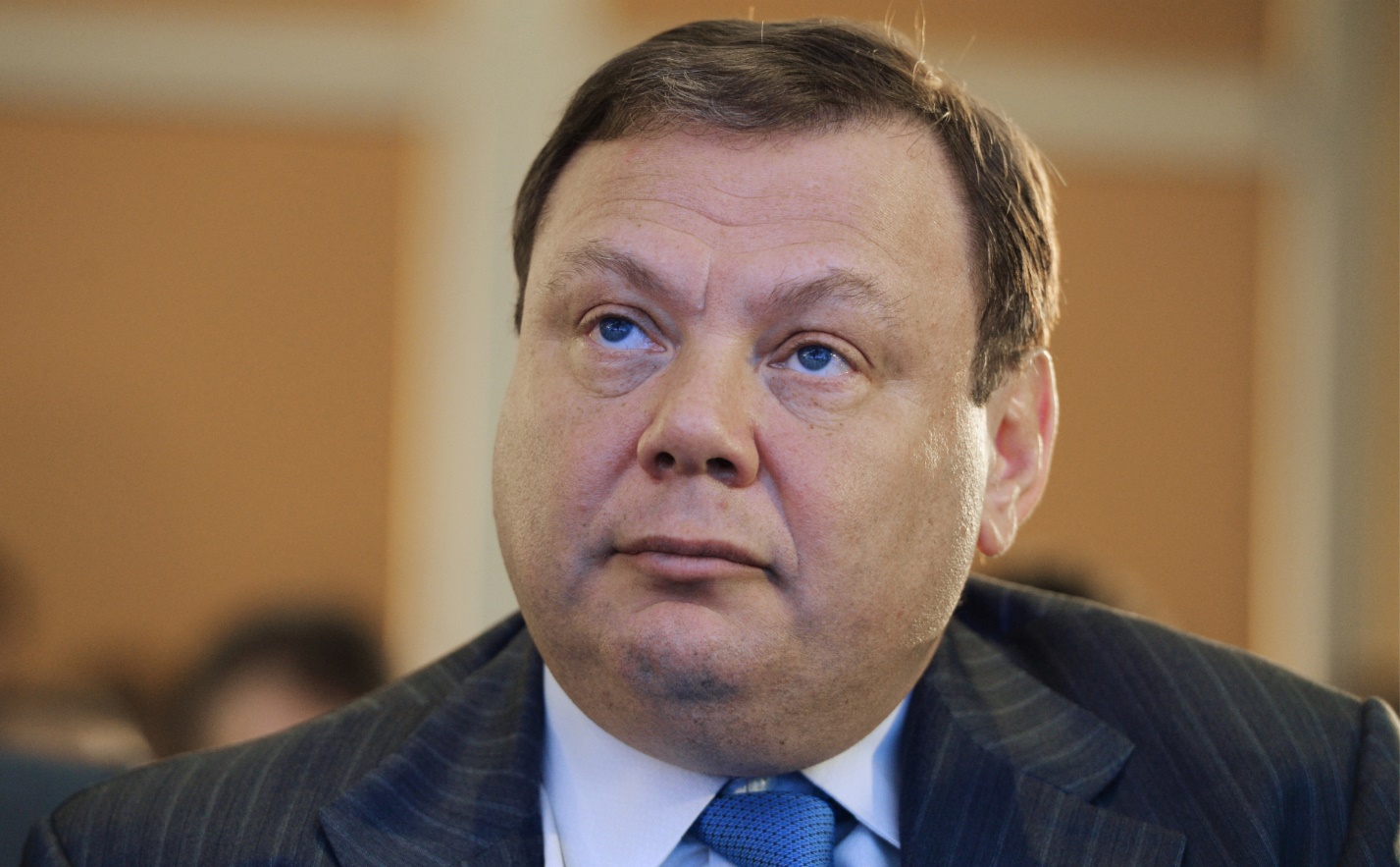 Между Фридманом и Хотимскими затесался "Связной" Между Фридманом и Хотимскими затесался "Связной"