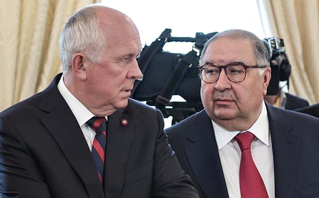"Большая четвёрка" на "троечку" "Большая четвёрка" на "троечку"