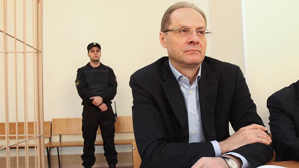 Обман доверия, или как Владислав Филев и Герман Греф ушли Обман доверия, или как Владислав Филев и Герман Греф ушли