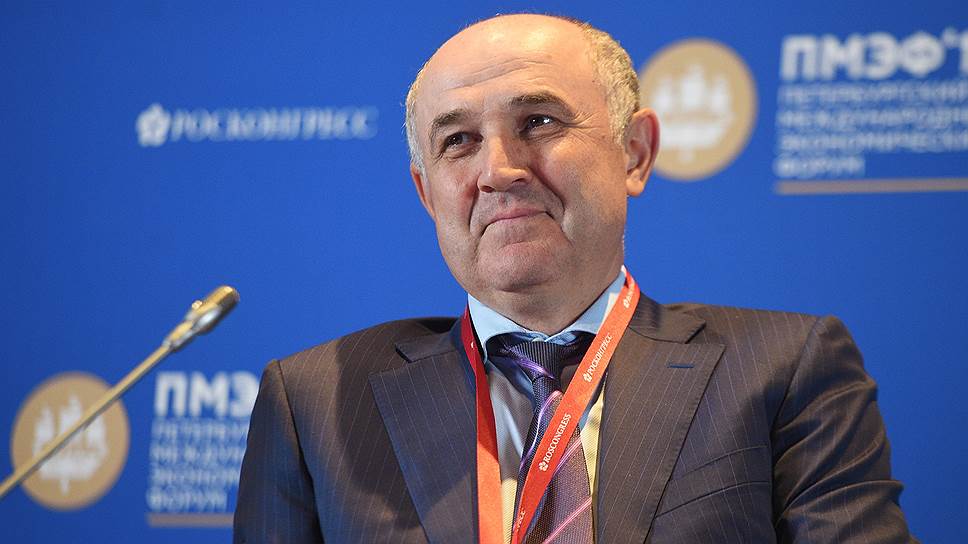 Греф, Узденов, Евтушенков и Фридман на водопое Греф, Узденов, Евтушенков и Фридман на водопое