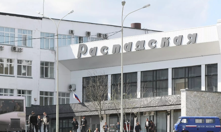 Все горняки вышли на поверхность с шахты "Распадская" в Кузбассе, где произошло возгорание