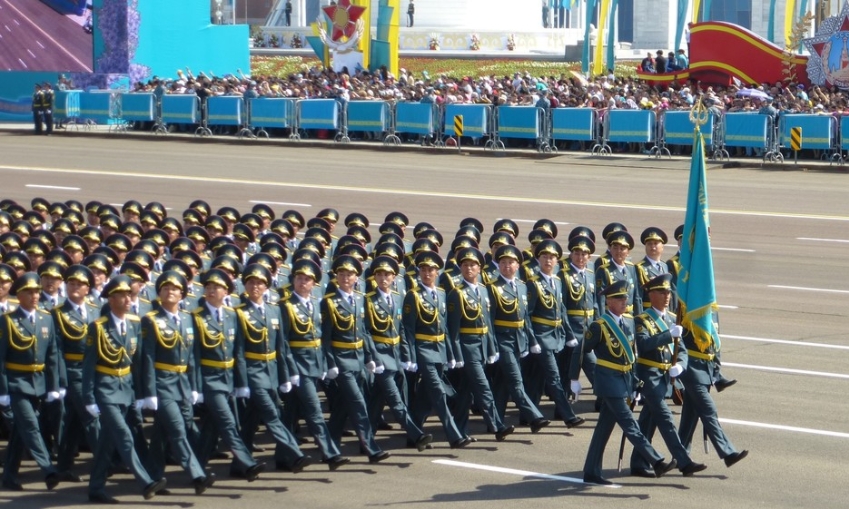 Казахстан отменил военный парад ко Дню Победы для экономии средств