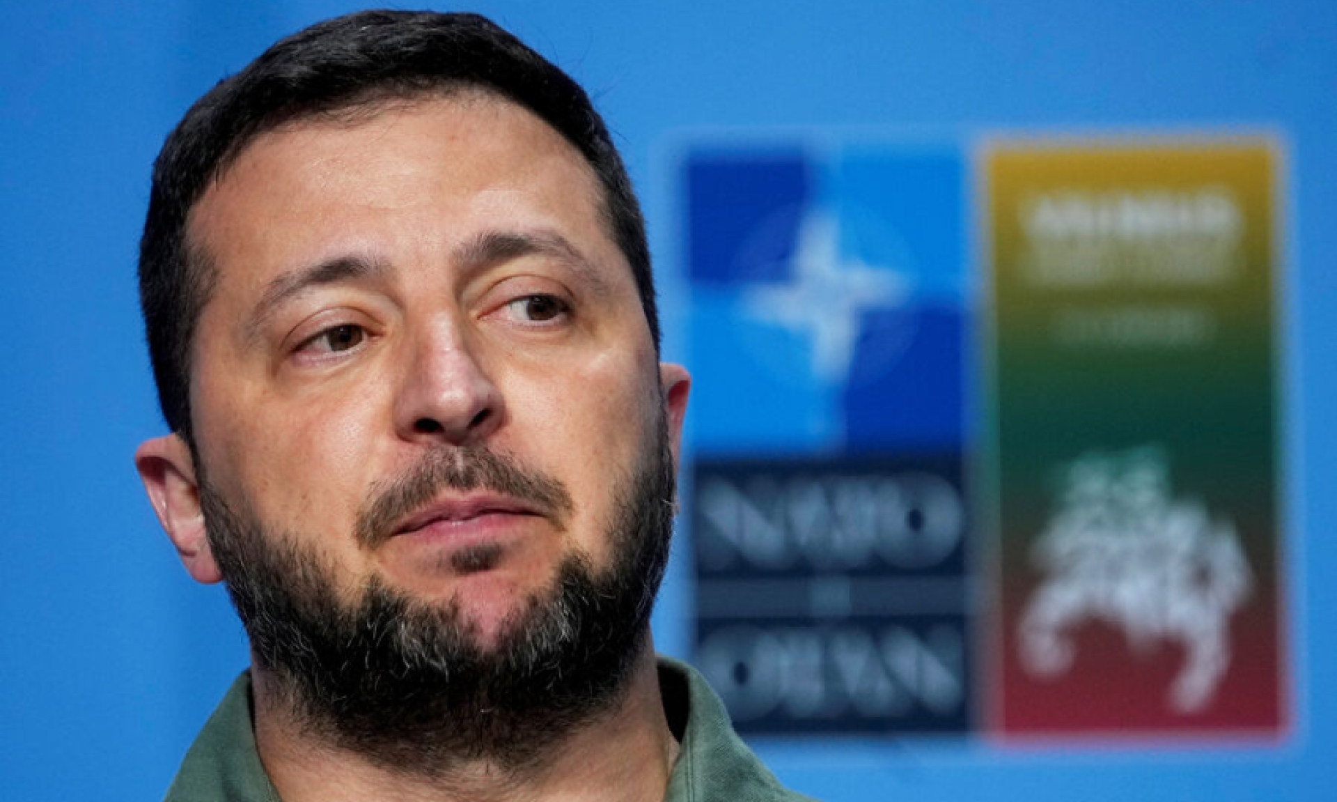 NYT: Владимир Зеленский угрожал не явиться на первое заседание совета Украина-НАТО