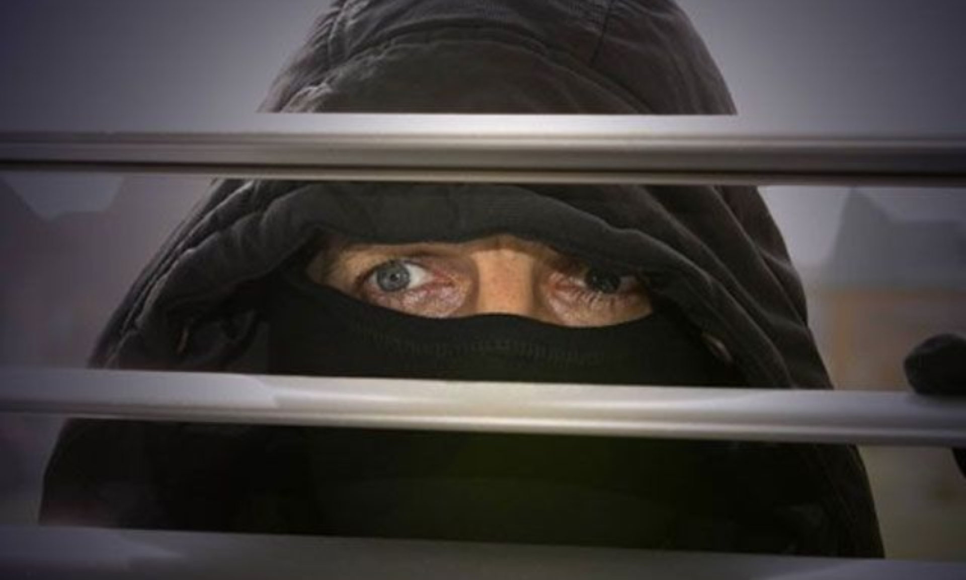 Грабитель офиса микрозаймов с игрушечным пистолетом пойдет под суд