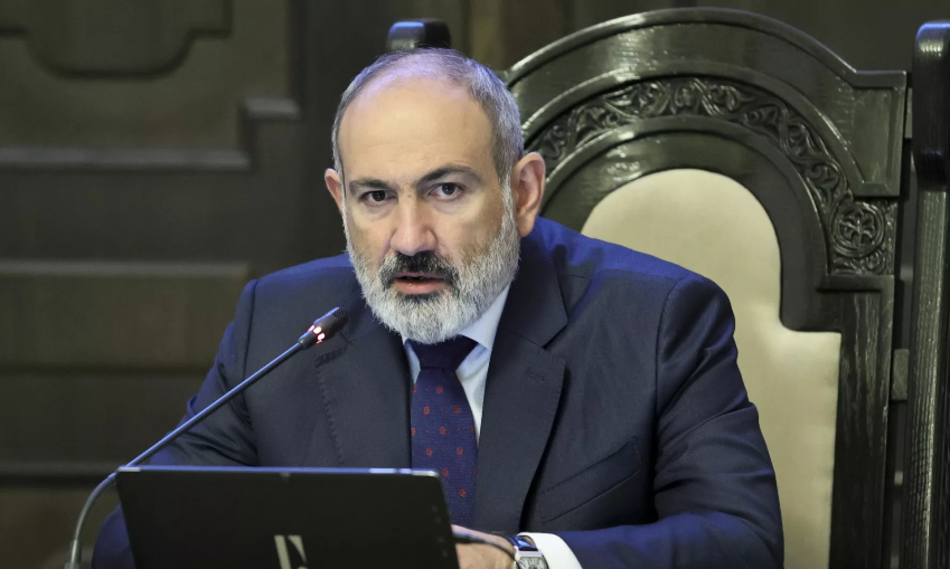 Пашинян заявил, что готов подать в отставку
