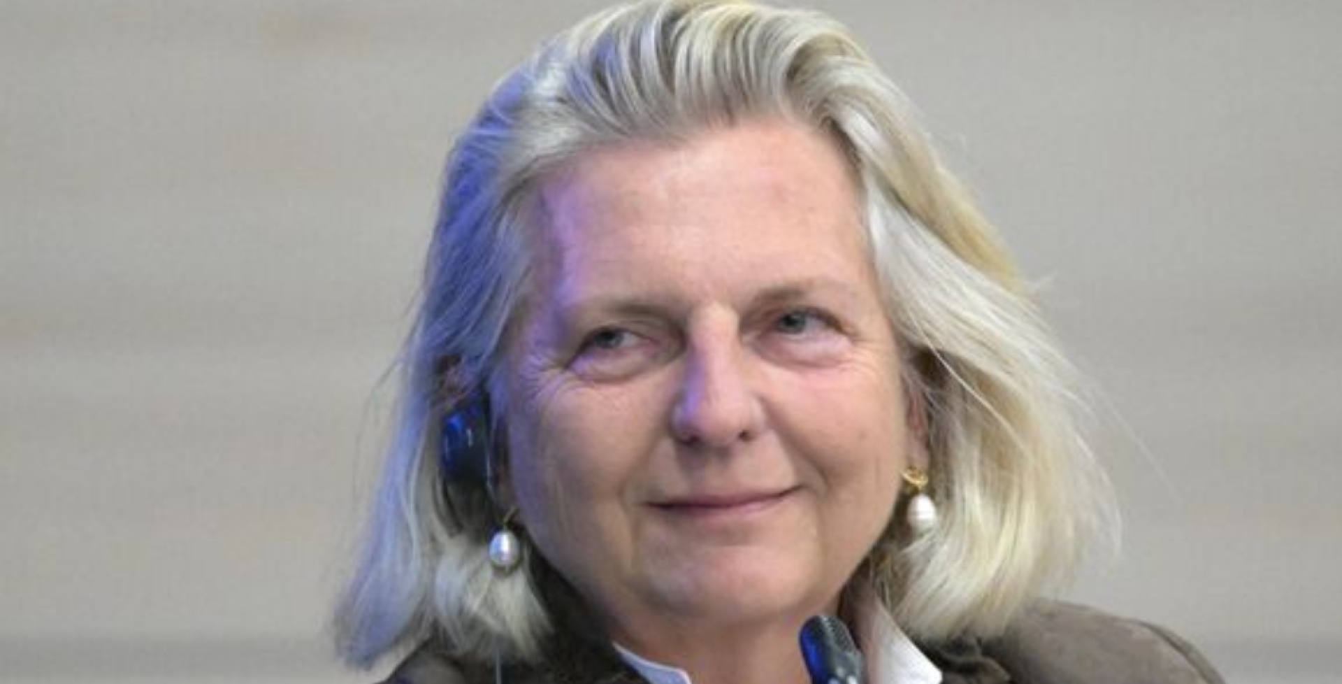 Бывшая глава МИД Австрии Кнайсль удивилась дружелюбию россиян