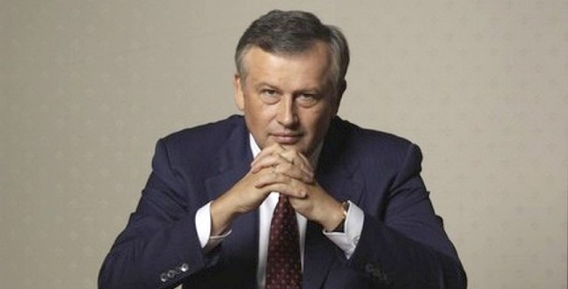 Третий не лишний: Дрозденко "бетонирует" должность