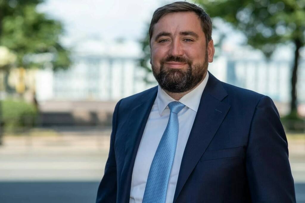 Всех в Бугры, Дрозденко наблюдает Всех в Бугры, Дрозденко наблюдает