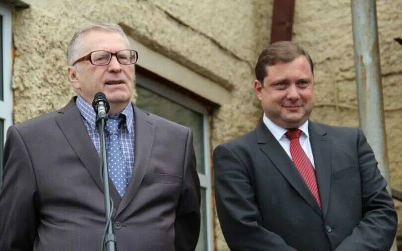 Парад достижений наоборот: губернаторы, министры и Парад достижений наоборот: губернаторы, министры и