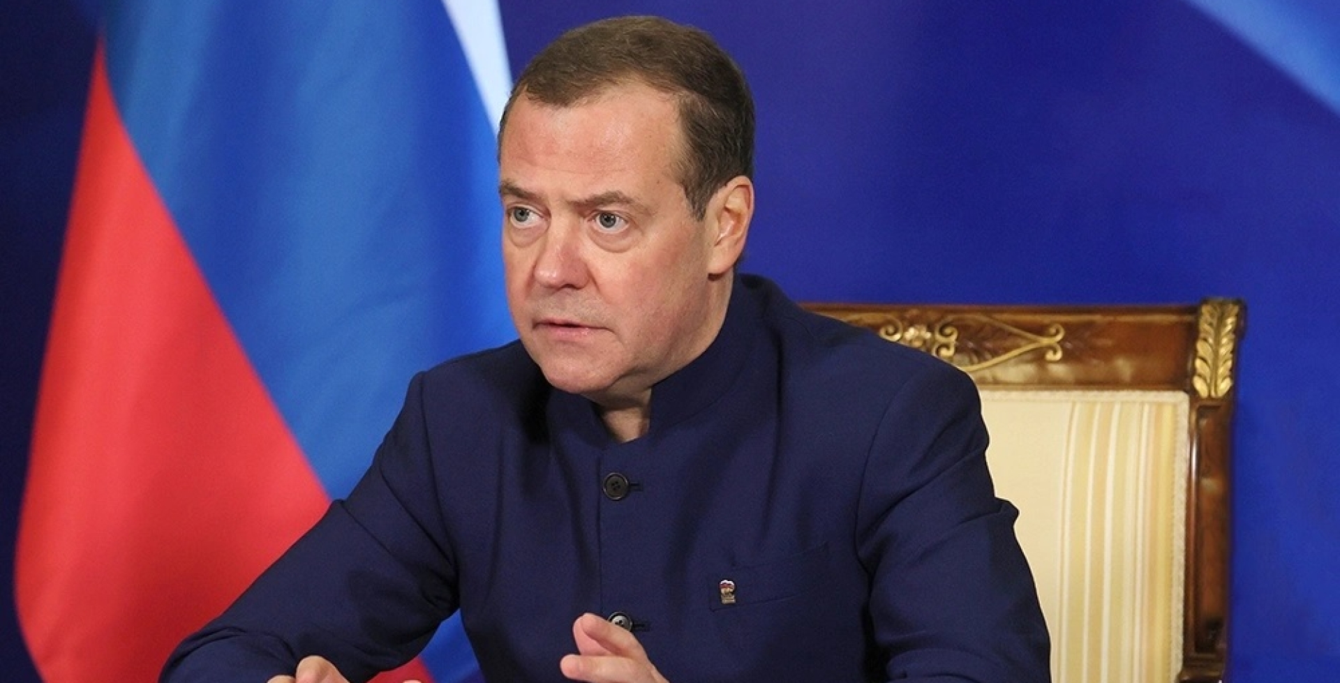 Медведев назвал удары по России основанием для применения ядерного оружия