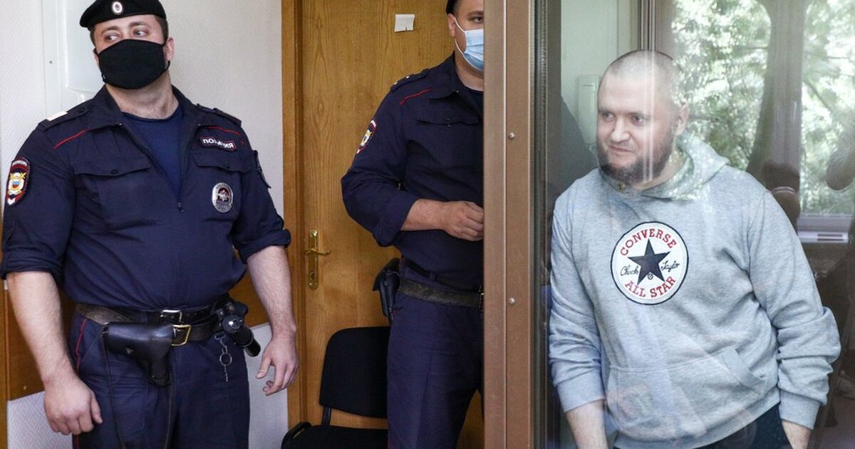 В секретарши я бы пошел: дела генерала Строганова приняла подчиненная В секретарши я бы пошел: дела генерала Строганова приняла подчиненная