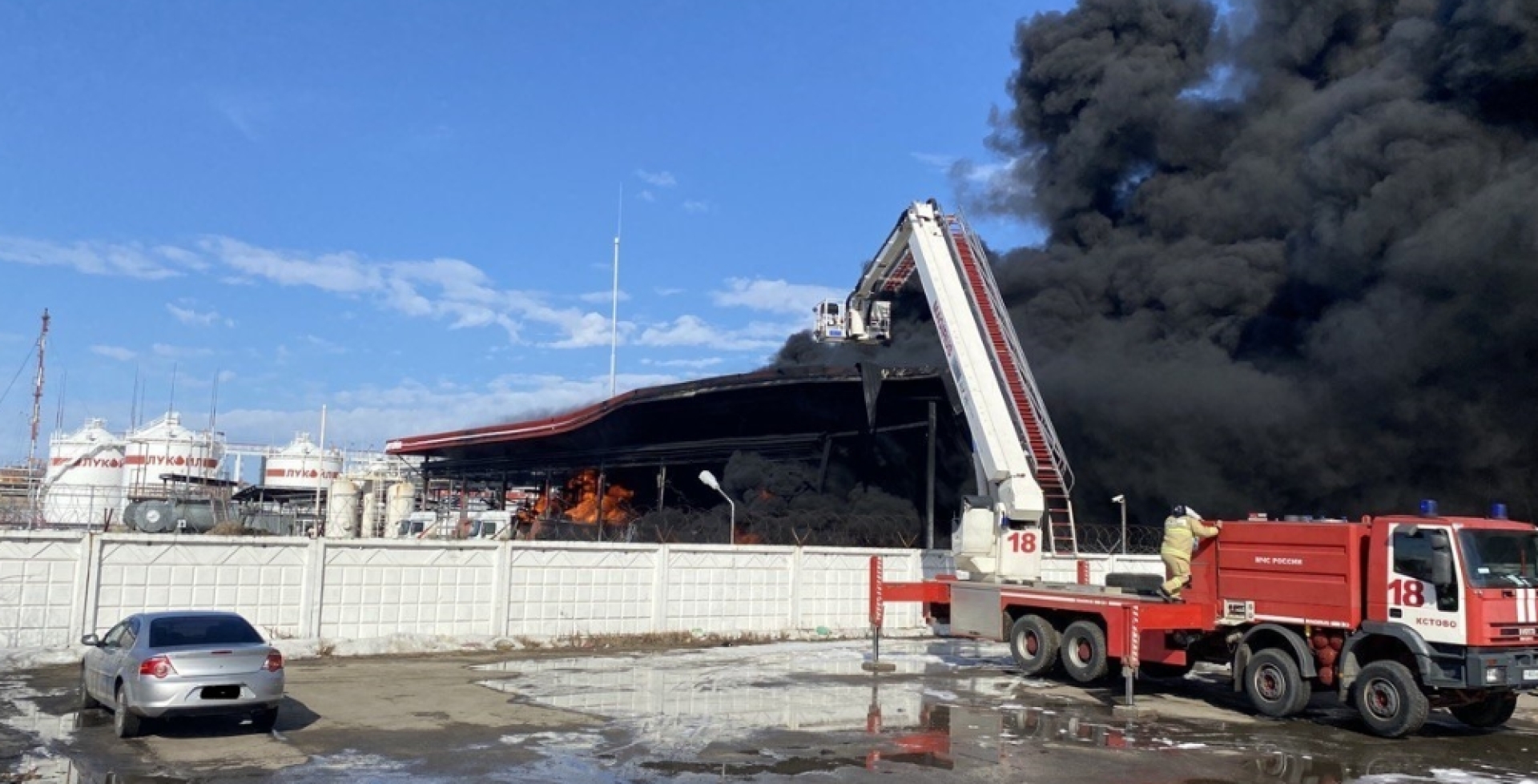 Беспилотники ВСУ атаковали завод в Нижегородской области