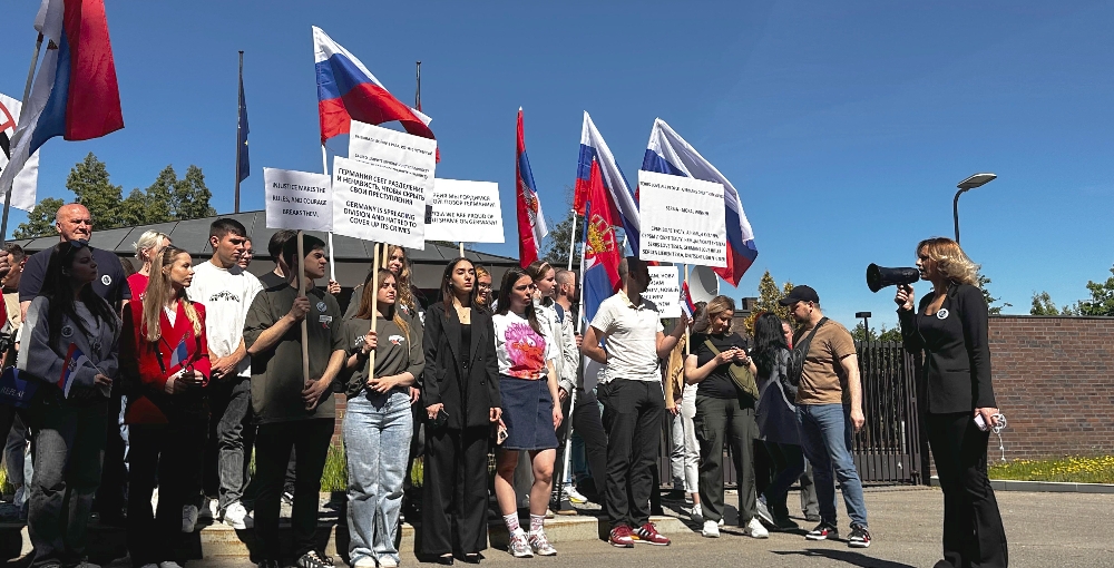 Народный фронт принял участие в митинге Союза сербов им. Николы Теслы против резолюции ООН по инциденту в Сребренице