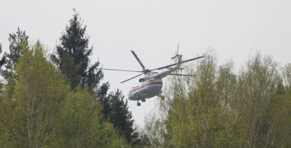 Пропавший в Иркутской области вертолет в Ми-8 совершил жесткую посадку