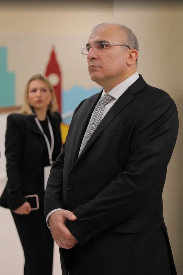В суд на Чемезова В суд на Чемезова