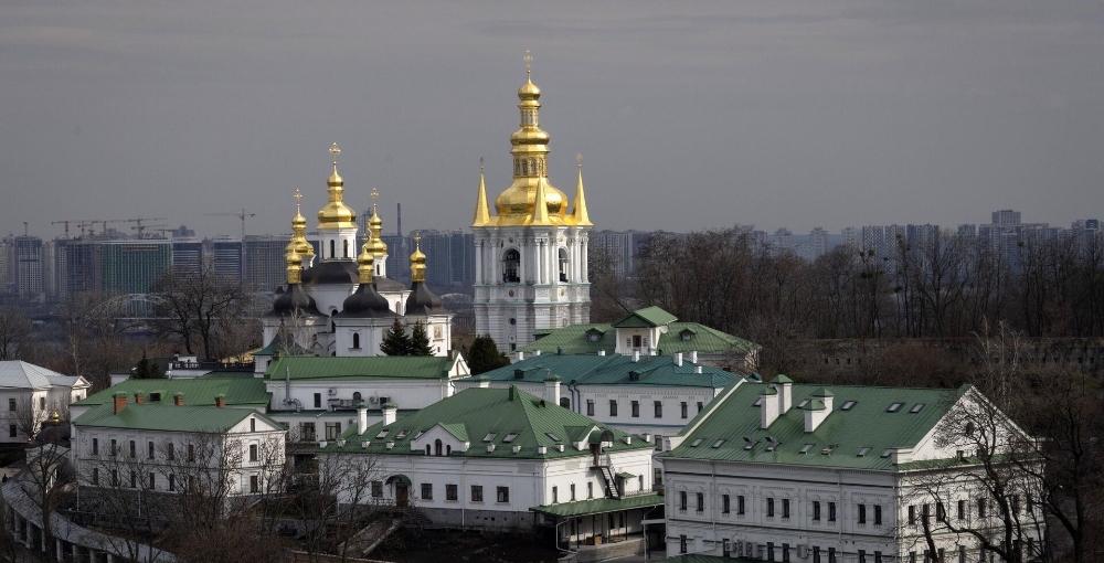 Украинская полиция начала захват пещер в Киево-Печерской лавре