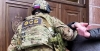 Силовики задержала в ДНР двух лжесотрудников за вымогательство