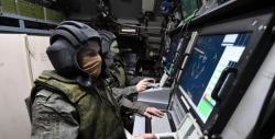 Оператор FPV-дрона "Овод" поразил объект украинских боевиков в Часовом Яре, находясь в Москве
