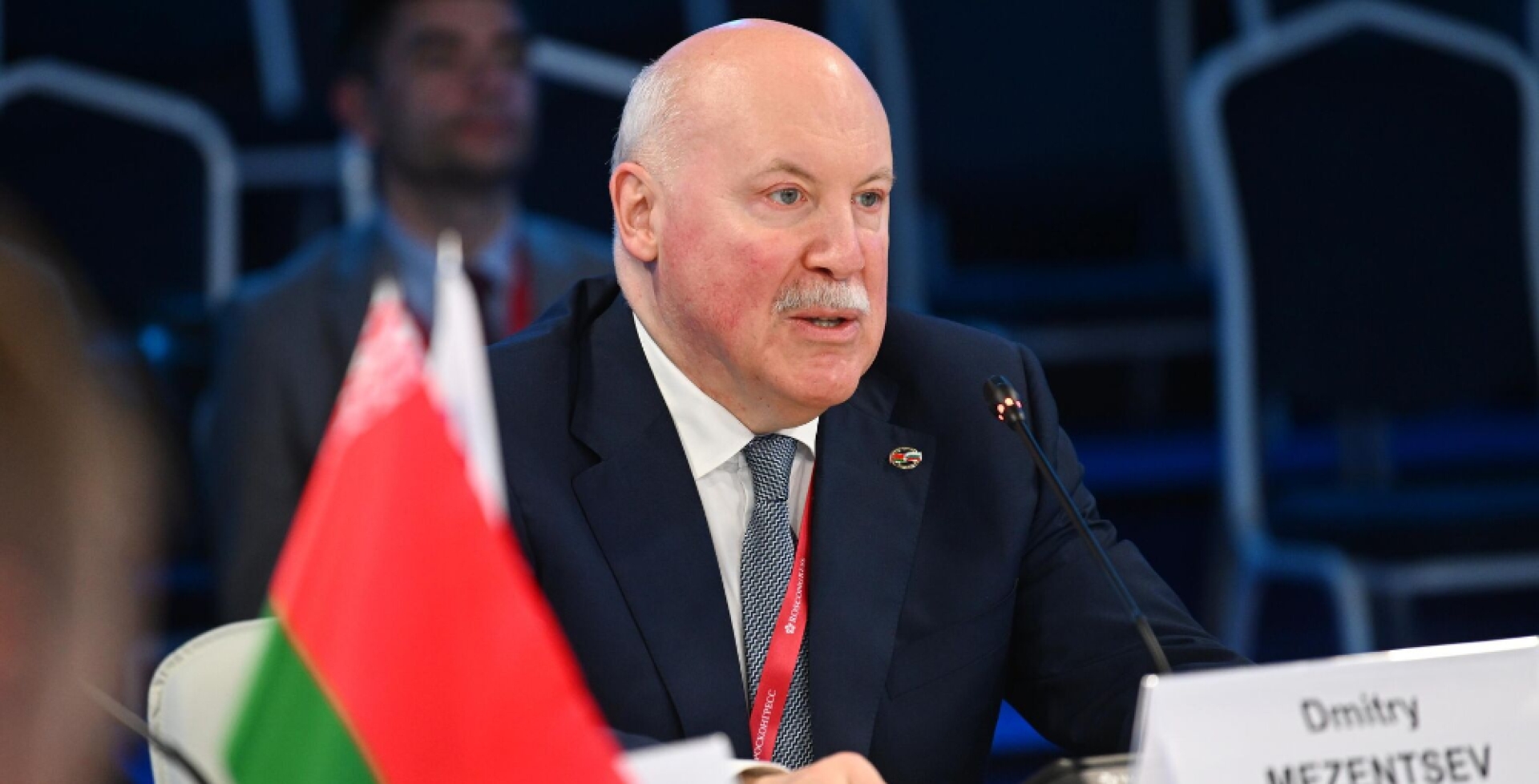 Путин назначил Мезенцева полпредом президента России в Конституционном суде