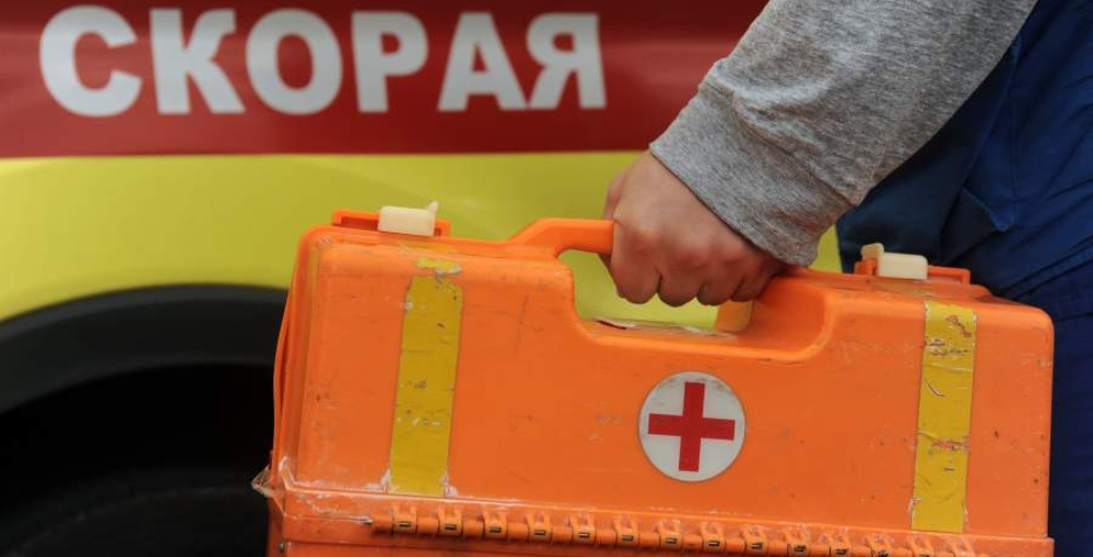 В Брянске в результате массированной атаки погиб мирный житель