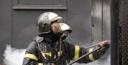 Двое сотрудников МЧС погибли при атаке ВСУ во время тушения пожара в Луганске