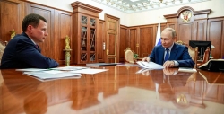 Путин обсудил с главой "Роснано" преодоление кризиса и планы по развитию нанотехнологий