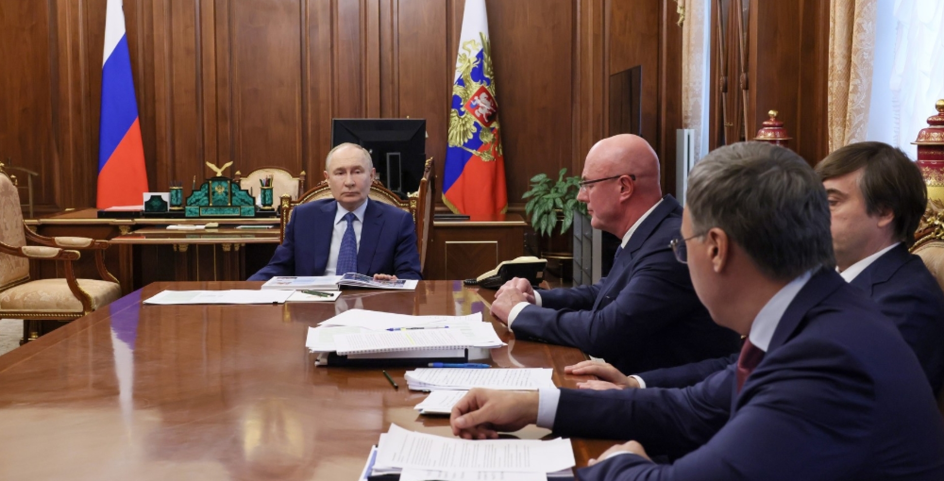 Путин провел совещание по вопросам образования